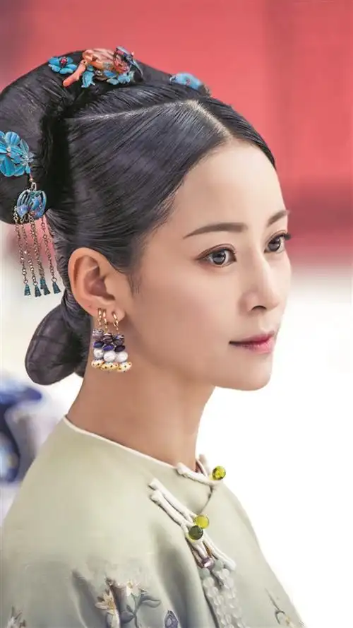 羊城晚报记者龚卫锋她是《延禧攻略》里的纯妃,她是《香蜜沉沉烬如霜