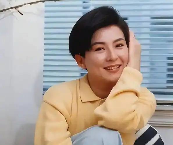 一代"天后"陈淑桦落幕:无性无爱,流浪街头衣冠不整,无人识!