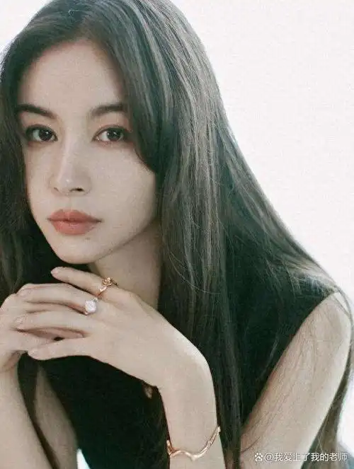 王子文有一种神奇的"魔力",靠发型和穿搭成为"170穿搭博主"