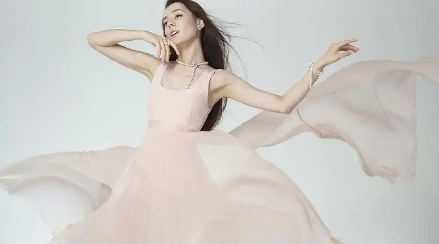 迪丽热巴 mikimoto御木本广告大片—find your pearl