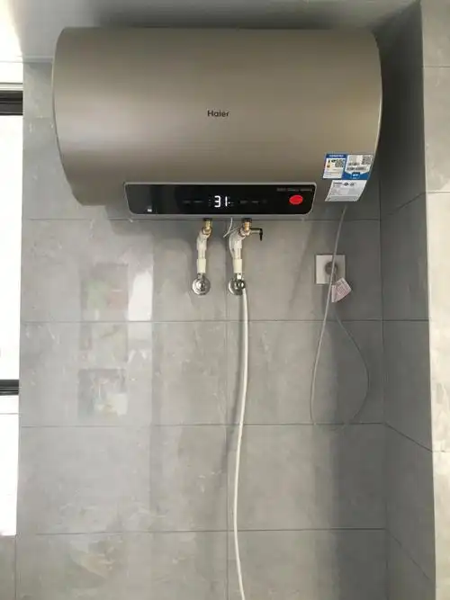 海尔电热水器安好了