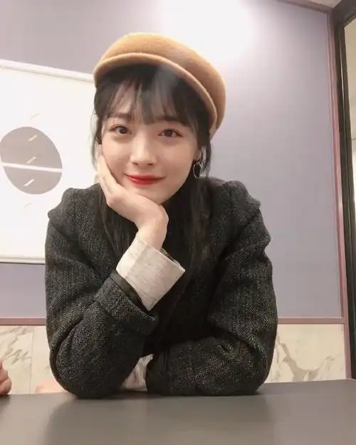 崔雪莉超话99#崔雪莉0329生日快乐#  【30岁生日献礼 ins图频整理】