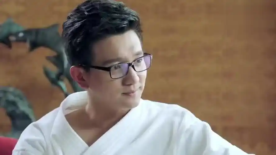 鸡毛飞上天陈路长大后和王旭闹矛盾一句那是我亲爸哥哥寒心