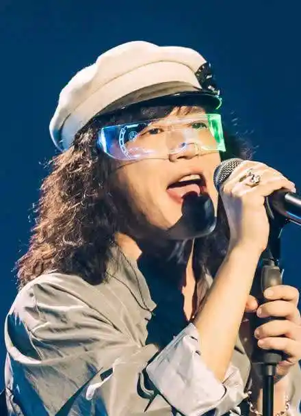 直拍:马赛克主唱夏颖《回到未来》【竖版】