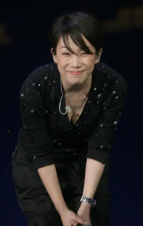 林忆莲退圈3年官宣复出,曾让李宗盛为其抛弃妻女,如今准备扶正