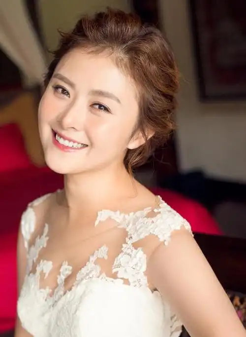 沈腾的妻子王琦嫁给了妈妈看准的女婿如今婚姻状况如何