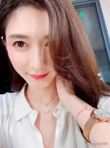 事实证明,与胡歌分手的江疏影,已经过上了另一种生活