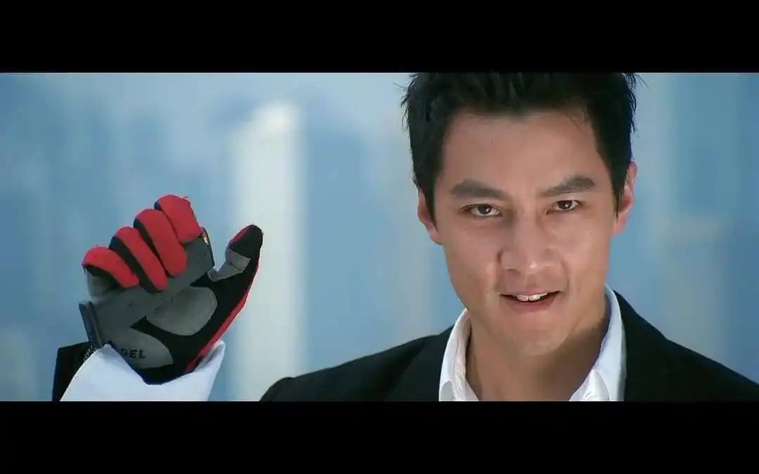 警匪大片除暴周末点映王千源吴彦祖秀90年代肌肉