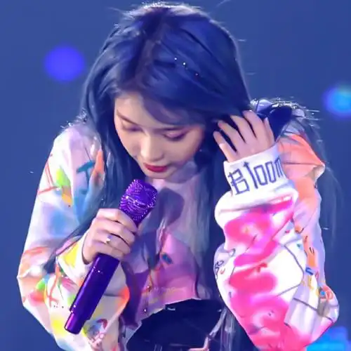 iu演唱会##iu头像无水印