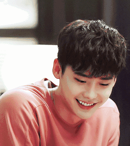 又一部吻戏很多的剧李钟硕将和自己的理想型上演浪漫爱情故事