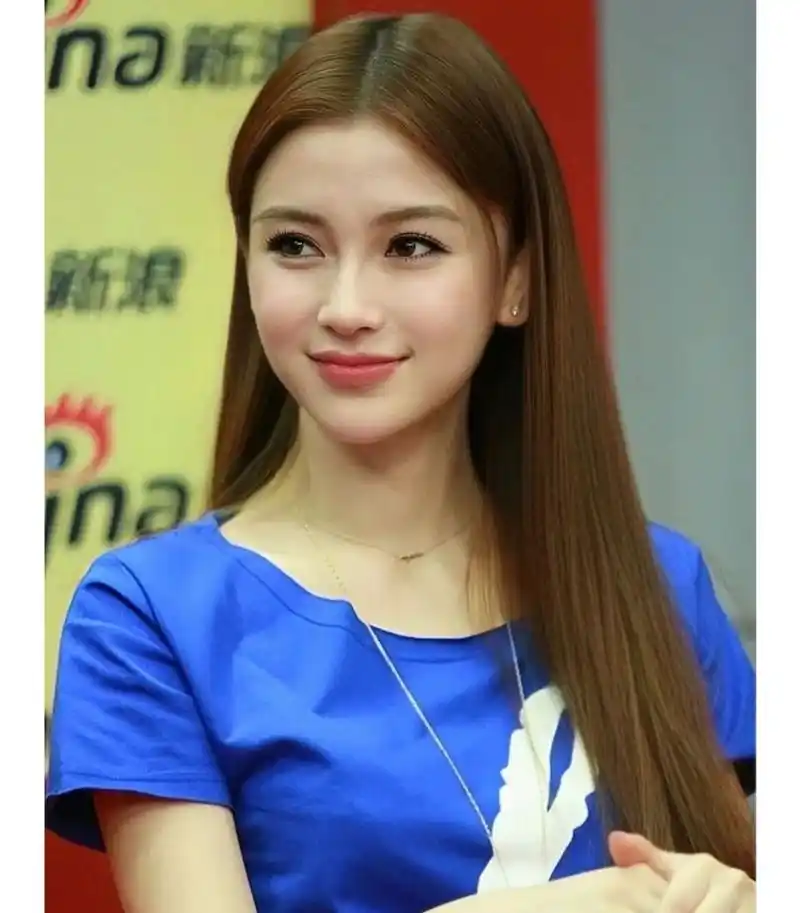从嫩模时期到现在,angelababy的颜值变化.