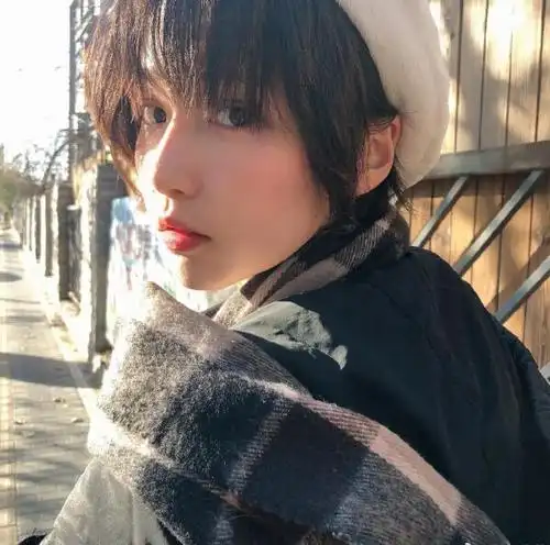 斗鱼成果图片写真爱情公寓诸葛大力长发照片斗鱼主播成果微博生活照