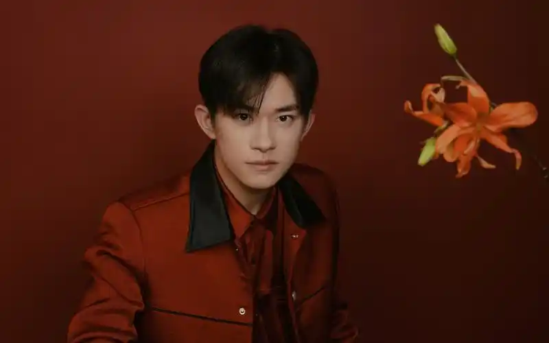 【20210205】易烊千玺2021央视春晚《我们一起上春晚》:2月5日晚8点一