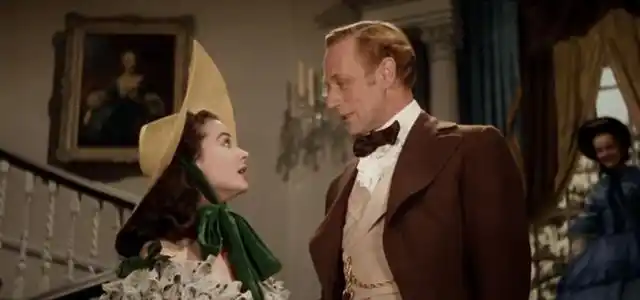 乱世佳人茕茕孑立在火光中第一次爱上郝思嘉