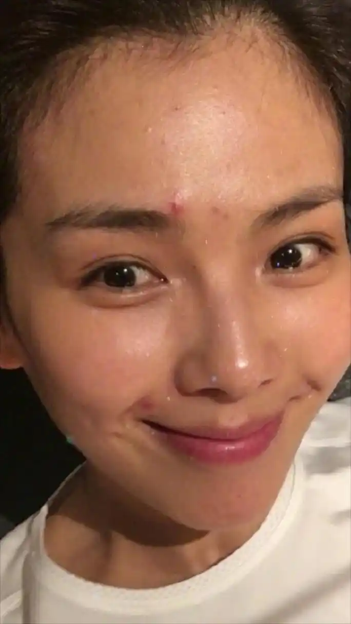 刘涛素颜自拍,素颜也很美