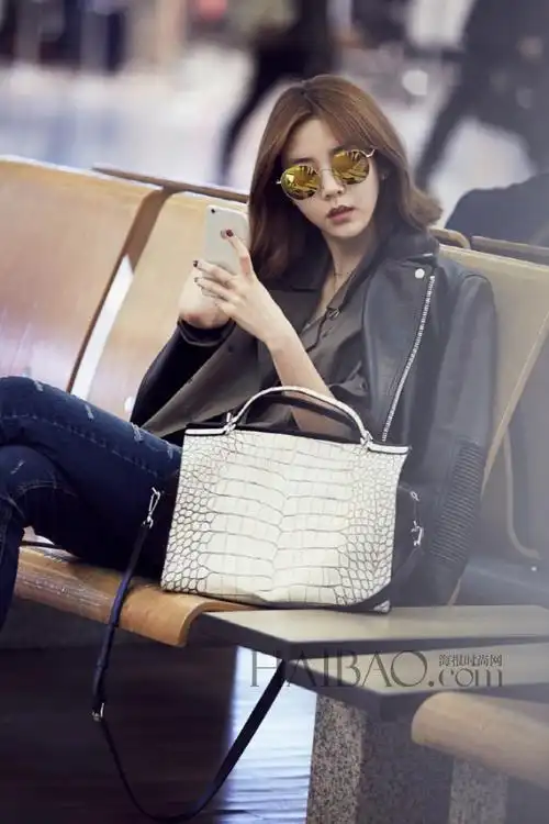 孙淡妃3月18日韩国仁川机场街拍 (飞泰国)全智贤3月27日韩国仁川机场