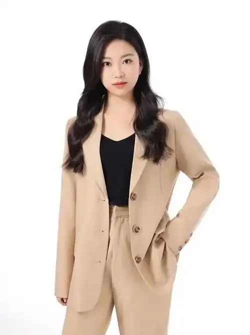 许安琦黑龙江广播电视台主持人 张敏黑龙江省青年讲师团讲师 袁佳玺第