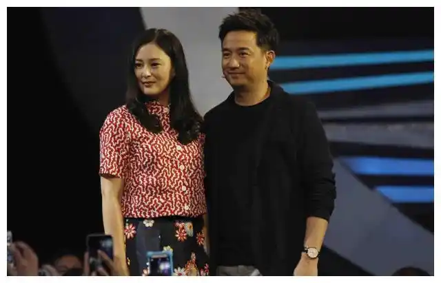 节目上指导女嘉宾情感私下和丈夫离婚黄澜到底有多可笑