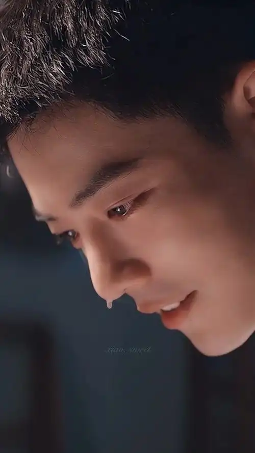 肖战好大的珍珠泪#肖战真的很会哭,大滴大滴的泪流下来,又唯美又动情