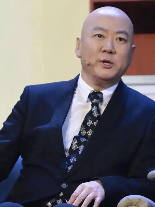 春晚走红的郭冬临,因一句方言引起争议,如今又重回春晚舞台!