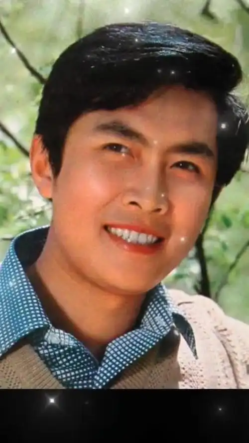 唐国强凭借电影小花一举成名,70年代的回忆,年轻的时候很帅气!