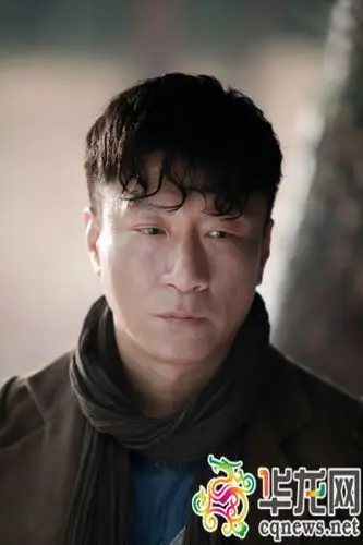 孙红雷剧照华龙网1月6日13时44分讯(记者 张译文)电视剧《一代枭雄》