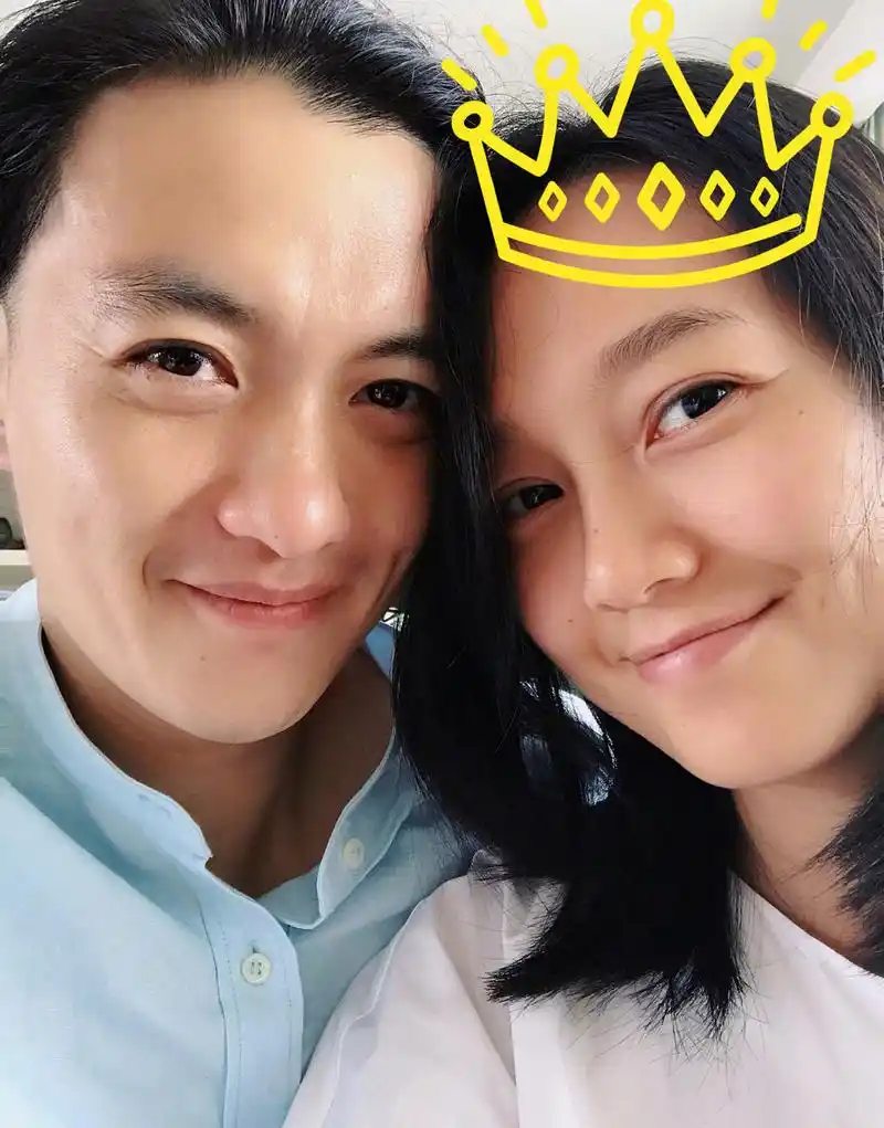 朱丹晒生日合照,老公居然是周一围,很多朋友表示:才知道