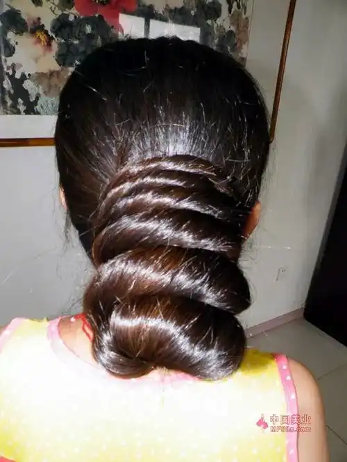 剪下大姐155厘米柔顺超长发63