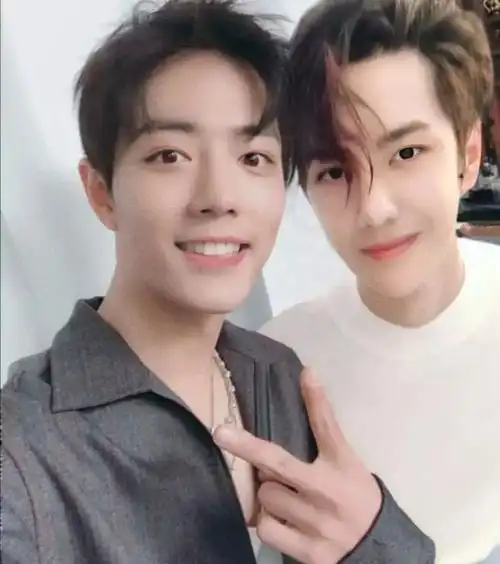 肖战被卖腐郑爽找白人的内幕王一博赵丽颖新瓜lisa被抛弃