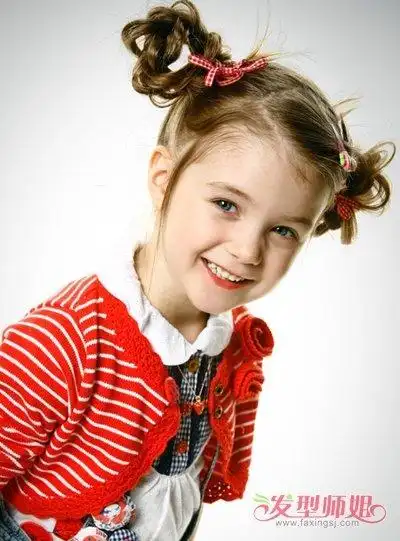 三岁的小女孩长发发型小女孩儿童长发型图片3