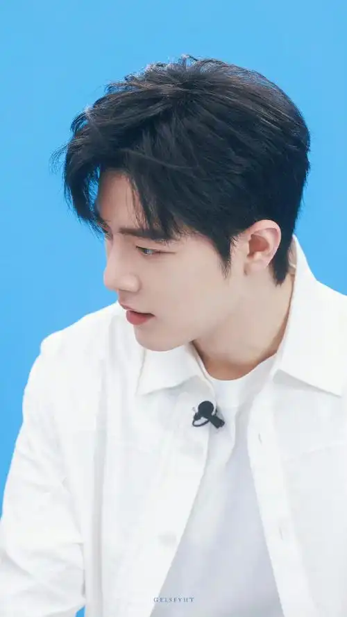 肖战白衬衫直播造型##肖战安热沙品牌代言人##肖战