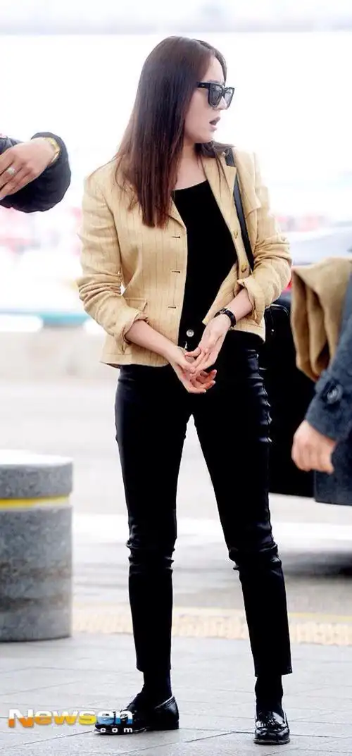 郑秀晶 机场 街拍.fx.