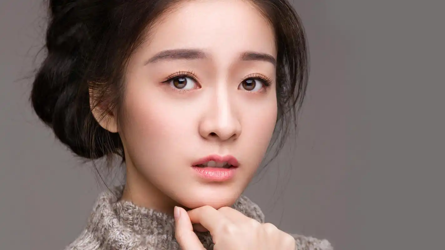 美女明星张雪迎图片电脑壁纸