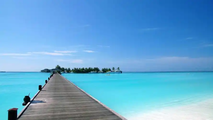 海边栈桥风光win7高清电脑桌面主题壁纸大全