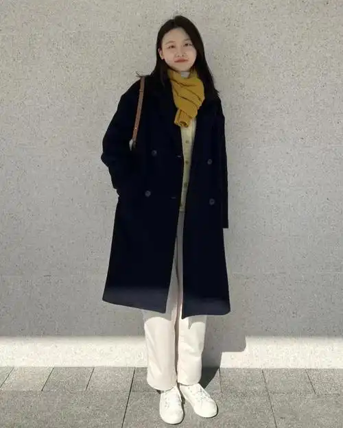 藏青色搭配这10种颜色既显白又气质,秋冬穿出高级感