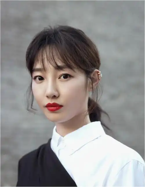 曾经"放荡不羁"的白百何,已经走上了另一条人生大道