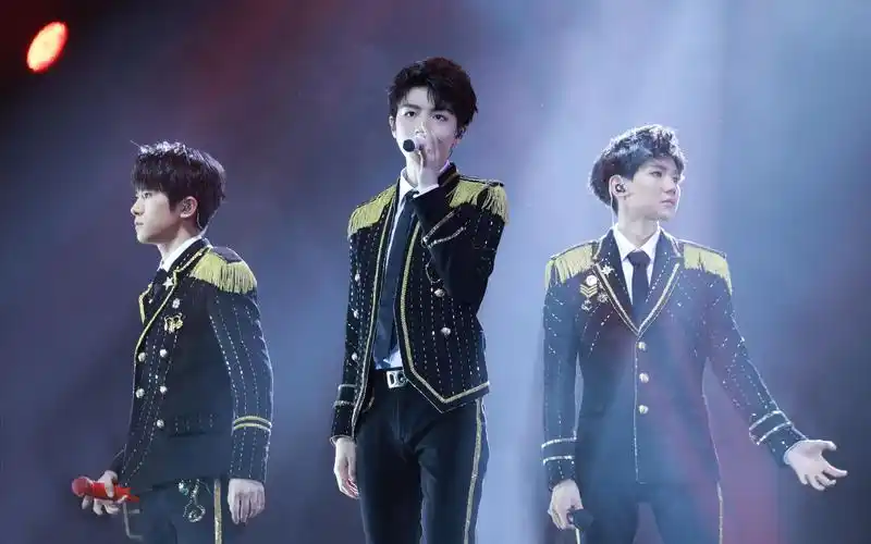 20170813【tfboys四周年演唱会】王俊凯王源易烊千玺合体表演