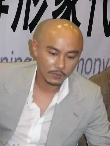 图文:张卫健代言发布会-41