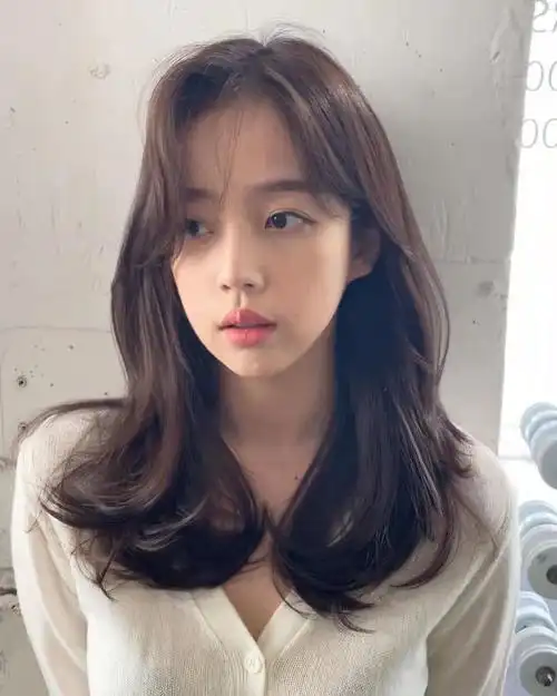 今年这三种颜色很流行,选对头发颜色显白又时尚,洋气又显年轻