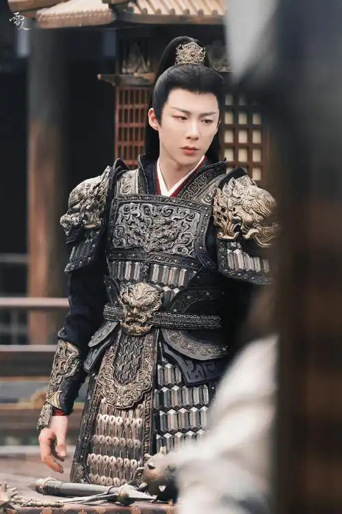 刘宇宁新剧开拍之后的第几套衣服,数不过来完全数不过来,每一套造型都