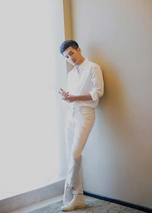 白宇yu bai的图片