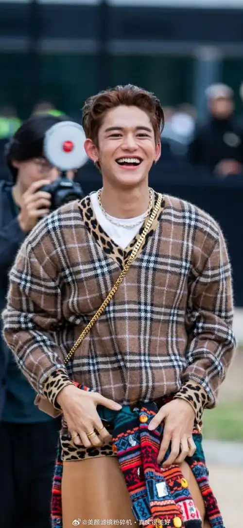 黄旭熙怎么又出道了