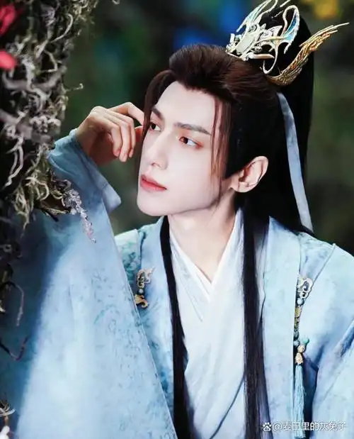 白衣古装封神男神盘点:你可以永远相信罗云熙的古装,氛围感拉满