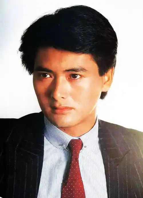 偏偏无缘子女,公开暗讽章子怡的周润发说:无所谓_孩子_许文强_小时候