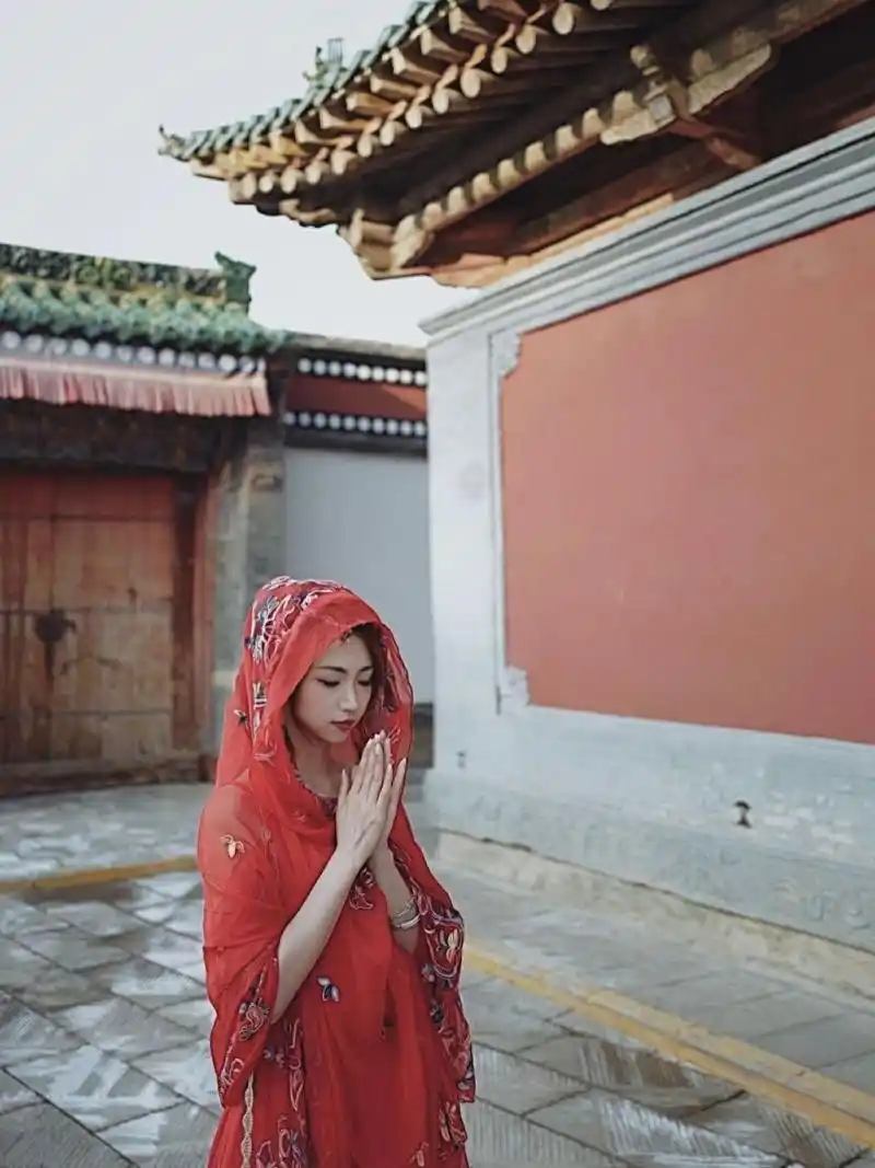 静心听佛语 佛度有缘人|塔尔寺09 塔尔寺是基本上所有西宁出发的青