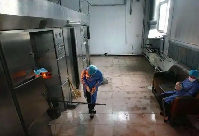 2005年美女死刑犯毕丽梅被枪决为何到火葬场又死而复生