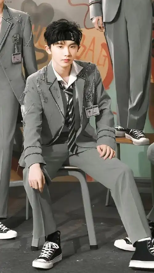 马嘉祺黑色发带##马嘉祺发带西装造型