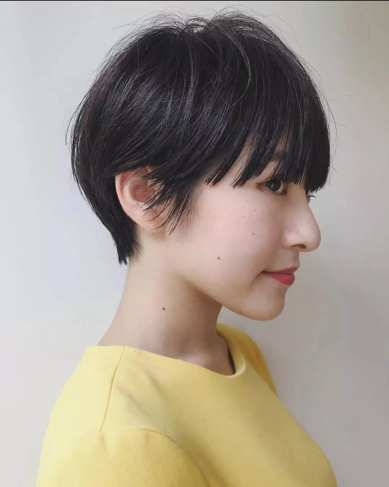 原创耳根染波波头修颜短发让你过目不忘美成风向标