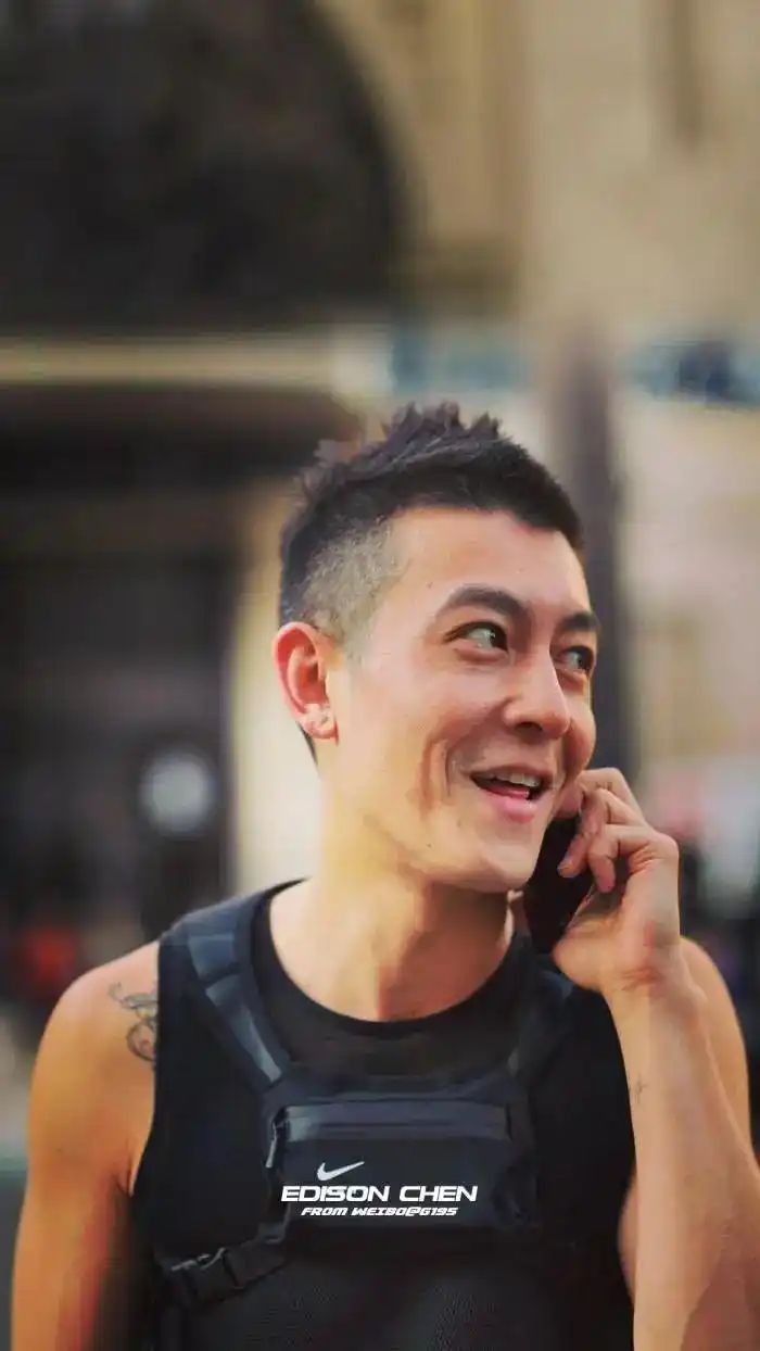 陈冠希退圈13年