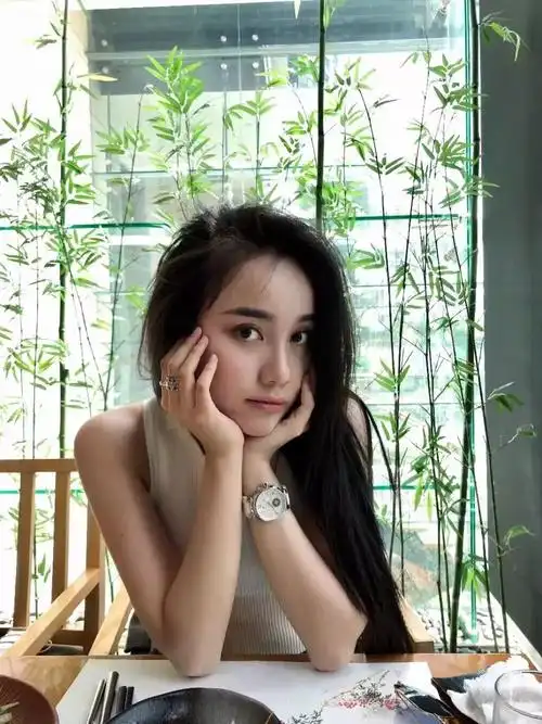 中戏艺考揭榜厦门六中校花学霸获第2名而第一名居然是易烊千玺